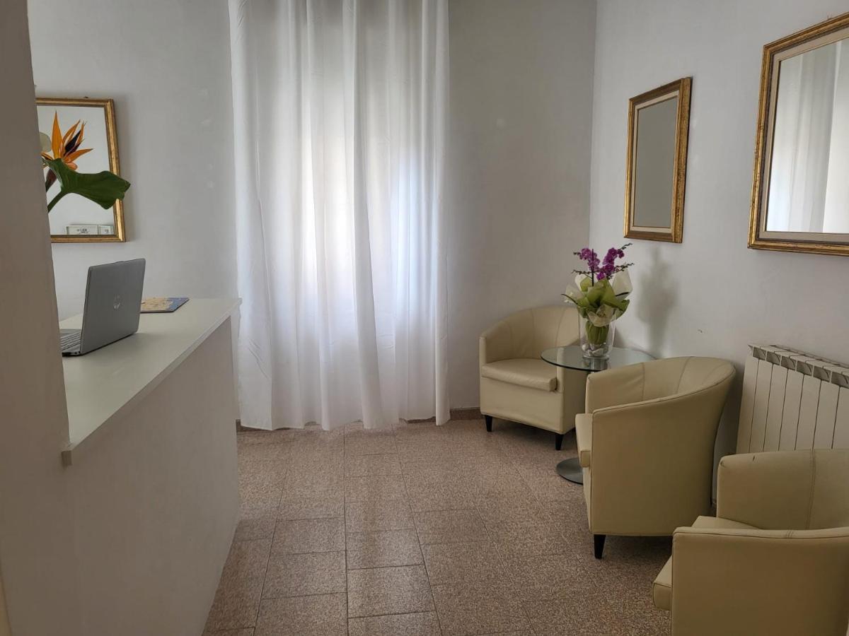 Villa Rosa Loano Luaran gambar